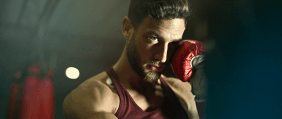 pessoa treinando boxe